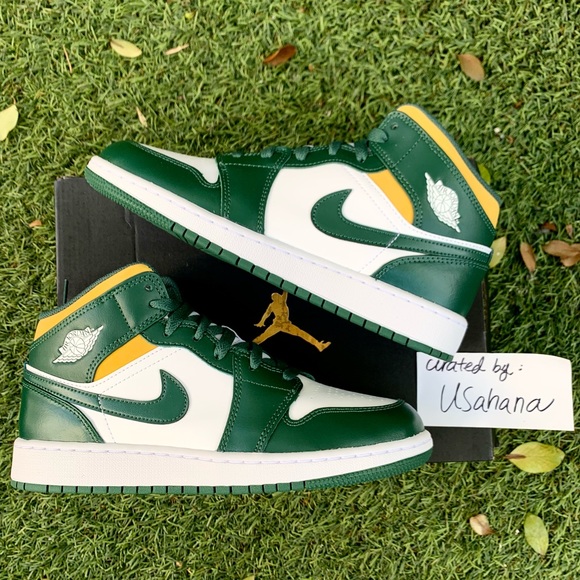 Nike Air Jordan 1 mid GS green white shoes
